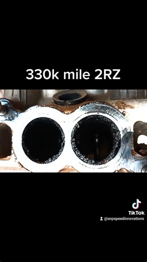 Toyota 2RZ Engine With 330k Miles!