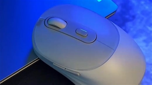 联想无线蓝牙鼠标M310，静音按键设计，适合办公桌面使用，续航长达12个月，低功耗更耐用，连接稳定无延迟。