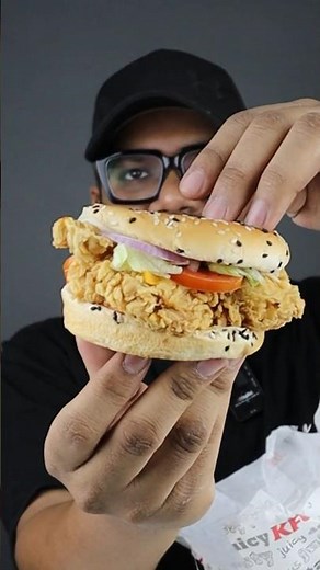 Ultimate KFC Burger Showdown: Zinger Classic vs. Zinger Pro – Which One Deserves the Crown?