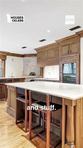 Aaron Rodgers Lists His Wisconsin Mansion for $3.7M After Years of Ownership