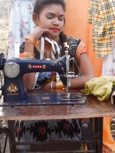 ‏The Machine That Never Stops Sewing