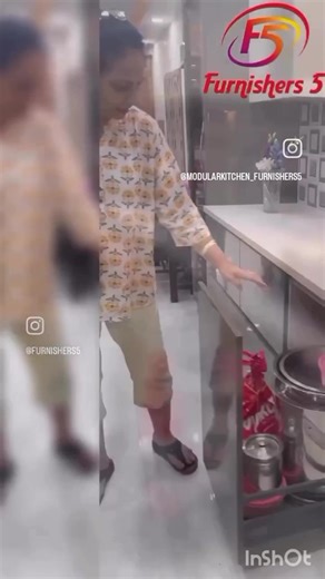 540K views · 2.2K reactions | Watch how our modular kitchen transforms cooking into an art! From sleek designs to smart storage solutions, every corner is crafted for convenience. ✨ . . . #ModularKitchen #KitchenDesign #HomeInspiration #viralreels #viral #viralvideos #trending #trendingreels #trend #kitchendesigns #kitchenremodel #kitchenorganization #kitchenhacks #interiordesigninspo | Furnishers -5 | Facebook