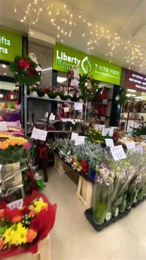 💐 🌼 Floral shop - shopping centre #flowers #fresh #nature #gift #floral #love #wish #flower #vlog