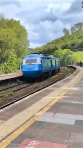 🚅🔵The Blue Pullman Passes Through Bodmin Parkway on a Railtour #trains #railway #shorts