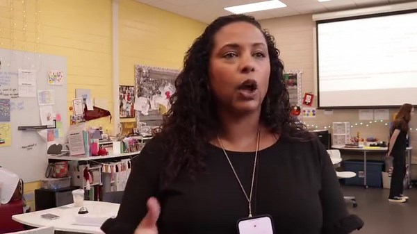 Sarah Holmes, English Language Arts teacher at AHHS, is Powering the Profile of a Learner by helping students 'develop a healthy sense of self.' We stopped by her personalization class to see how she's building a strong classroom culture and strong relationships with students. #NoPlaceLikeAHISD | Alamo Heights Independent School District