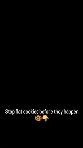 • Chill your dough at least 30–60 min (no warm dough!) • Don’t over-cream butter & sugar; fluffy, not airy • Measure flour correctly (spoon & level, don’t pack) • Check your leavening. Old baking soda = no lift • Use room-temp eggs, not warm • Skip greased pans, use parchment or a silicone mat • Bake on the middle rack at the correct temp • Don’t crowd the pan; spread needs space • Let cookies set on the tray before moving Save this for your next bake & thank yourself later ✨🍪 | Mai Sweet Treat