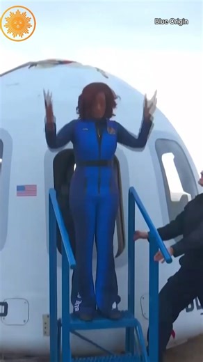 Gayle kisses the Earth after exiting her Blue Origin capsule, following her historic all-women mission to space ❤ | CBS Mornings