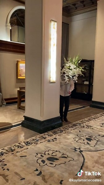 Jean-Ralphio Style Flower Arrangements