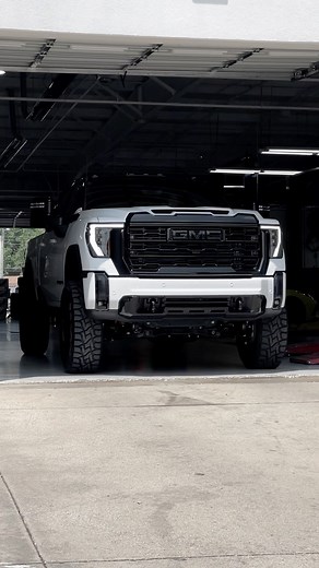 Autoplex Customs on Instagram: "2024 GMC 2500HD AT4 (Built For Client) — 4” CST Lift Kit w/ CST Shocks 22x10 KG1 Forged “Vile” Wheels 37x12.50R22LT Toyo OC R/T Tires Painted Accents and Wrapped Roof ———————————————————— #CSTSuspension #KG1Forged #ToyoRT #AutoplexCustoms #HurstAutoplex #4WD #2024GMC #Sierra #2500HD #AT4 #Diesels"