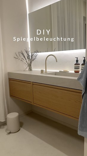 IKEADIY | Garten | BAUTIPPS on Instagram: "Wir haben im ganzen Haus Smartbeleuchtung und somit musste das beim Spiegel auch so sein. Schon weit im Voraus, hatten wir den Plan gehabt und deswegen ein Leerrohr legen lassen mit einer Steckdose direkt daneben. So können wir mit der Auswahl des Spiegels komplett selbst entscheiden und auch die Farbe des Lichtes können wir jederzeit selbst bestimmen. Leerrohr- Das Leerrohr wurde leider etwas falsch platziert und dann korrigiert und hatte dann somit ei