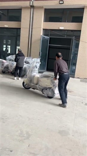 Smart Trick to Load Motorbikes onto a Truck Fast & Safe