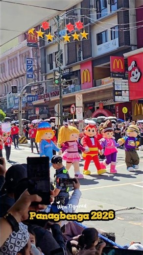 Jollibee & friends #Baguio #panagbenga #parade