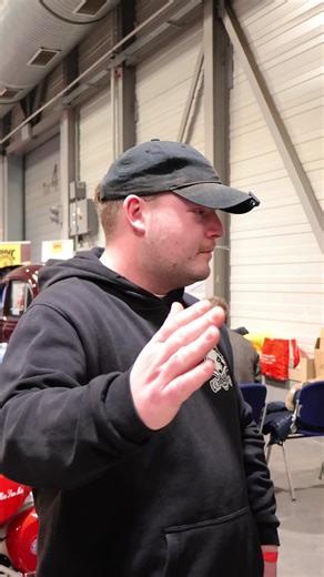 Discover the Simson Schwalbe: A Moped Icon