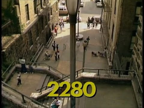 Sesame Street - Episode 2280 (1987, Big Bird does something original)