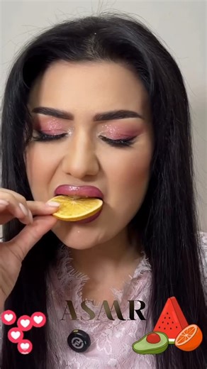 Kamola Oripova on Instagram: "ASMR😍 SOUND ON 🍓🥝🍋🥭 ASMR SHINAVANDALARIGA JUNATIB QUYILAR😍"