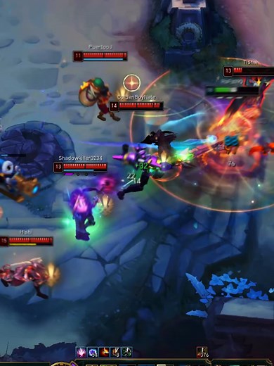 Riven Dominates in League of Legends Gameplay