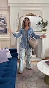 Debbie Wright for LUG QVC is back on QVC for one last show this evening! Live with our Shimmy Apparel @ about 9:07 pm ET & Catch Debbie right after with our new ALTO Medium Tote at about 9:14 pm ET✨ Shop Shimmy Now: https://lug.life/shimmyzipup Show Alto Now: https://lug.life/AltoMediumTote Watch Live: https://lug.life/LugOnQVC | Lug