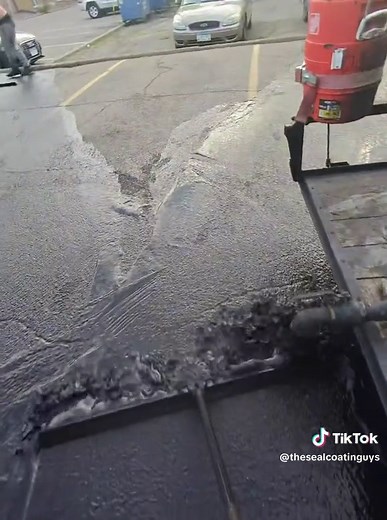 Sealcoating Techniques for Long-lasting Driveways