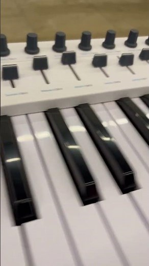 Arturia Keylab Essential + Audio Evolution + Pack