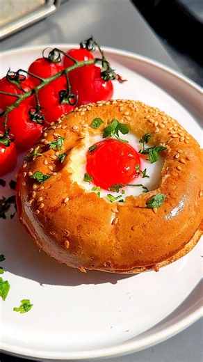 Easy Strawberry Cheesecake Toast for your lazy brunch vibes ?? #tasty #foodie #brunch #recipes #bagels | Tasty