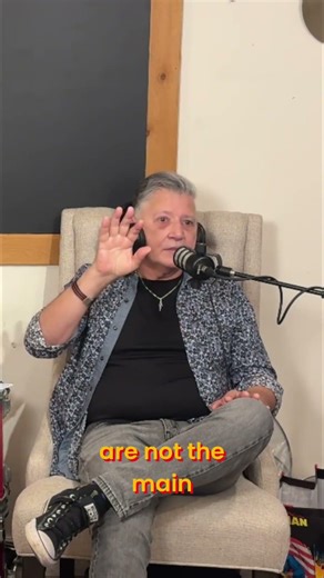 Secret Music Clubs: Meet Famous Musicians Unexpectedly! #shorts