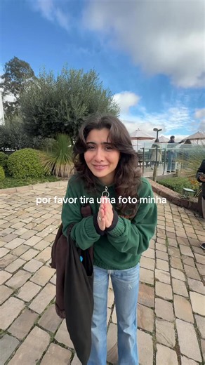 Poses para foto: como tirar fotos bonitas quando não sabe posar