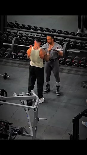 2.6K views · 83 reactions | Anatoly does not know how to exercise #anatoly #gym #pranks- | Muscle Madness Art | Facebook