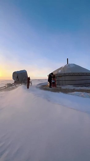 Camping in the snow #camp #camping #campinglife #outdoors #outdoorlife #asmr #tiktok #fyp #all #worldcup #usa #california #sleep #sleeping #tent #solocamping