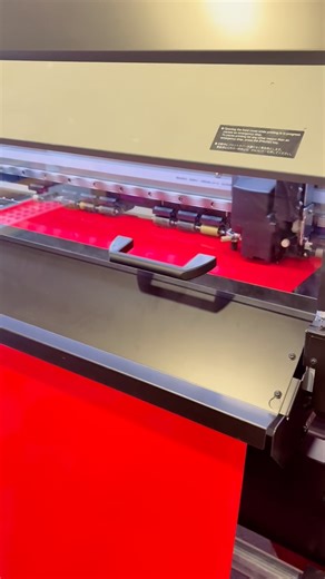 What if we told you our vehicle wraps aren’t limited to cars and vans? Team Dragon have been working their barnacles off producing and installing graphics for the @Norfolk Broads Direct fleet of day boats and cruisers. Over a hundred vessels have been treated so far to new vinyl designs, individually cut and weeded by hand. Props to Hayden and Stef for installing a range of the graphics while the boats were moored on the water! 🛥️ #norfolkbroads #wroxham #signsandgraphics #boattours #brandingde