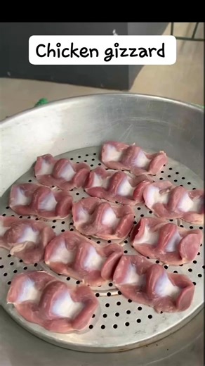 Have you ever had the pleasure of trying chicken gizzards before?..with just a pinch of salt and pepper, every moment is savored 🤤🍴👌💕 | Butcher Blessing