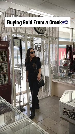 Who else has bought #gold from a #Greek jeweler in #Greece ?! 🇬🇷 #fyp #crete #ellada #greekjokes #greekhumor #greektiktok #americangirl #american #greekman #greektiktok #greektiktoker #comedy #greekcomedy #ethnic #ethniccomedy #cretan