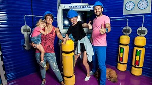 24 reactions | חקרנו את הנושא במשך תקופה 類 גייסנו את טובי המוחות...