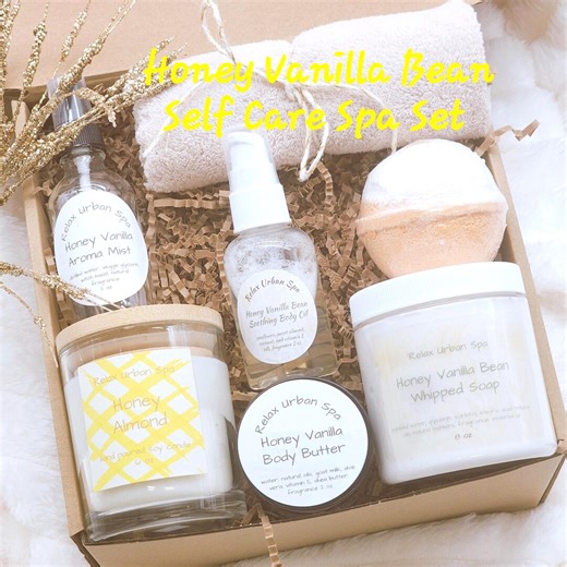 Honey Vanilla Bean Spa Gift Box: Soy Candle, Bath Bomb & Body Lotion, Body Oil - Etsy