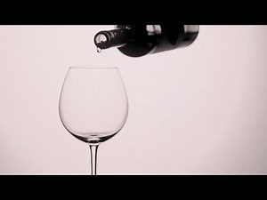 Kelsea Ballerini - hole in the bottle (ballerini album version) [Official Lyric Video]