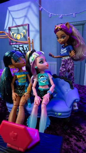 125K views · 4.2K reactions | I bet that science fair project won the boo ribbon! 磊 | Monster High | Facebook