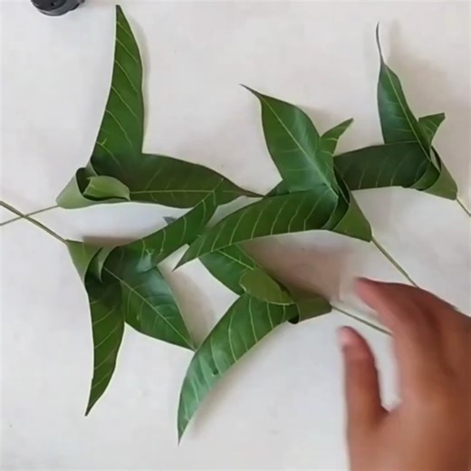 4.6M views · 13K reactions | Mango Leaf Toran making idea for Dhussera and Deepavali 2024 Festival decoration ideas | Shilpa Bangi Art and craft | Facebook