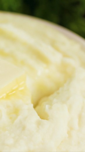 30K views · 279 reactions | Discover the secret to the creamiest mashed potatoes ever that are rich, buttery, and smooth using cream cheese and buttermilk. https://thestayathomechef.com/the-creamiest-mashed-potatoes/ | Recipes | Facebook