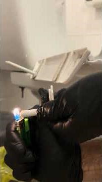 Fix / Install a Toilet Seat #DIYFix#HomeHacks#BathroomFix#LifeHacks#QuickFix#FixIn30Seconds#Shorts