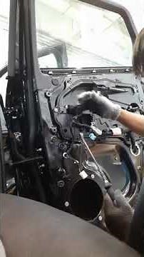 RANGE ROVER | How to remove rear right door glass and other parts of Range Rover.
