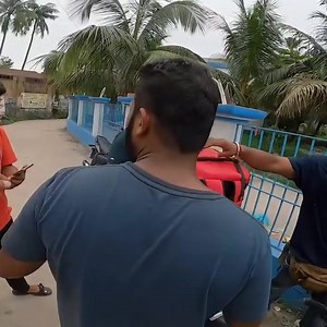 3.9M views · 50K reactions | Scam On iPhone Sale । iPhone Scam হয়ে গেলো । বক্সের ভেতরে এটা কি? #scam #ScamAlert #deliveryboy #iphonecase #onlinefraud | Cinema07 | Facebook