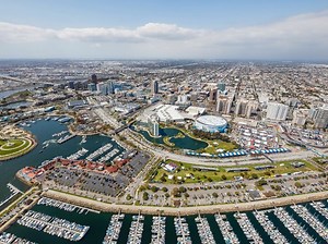 Where To Watch Movies At The Beach In Long Beach