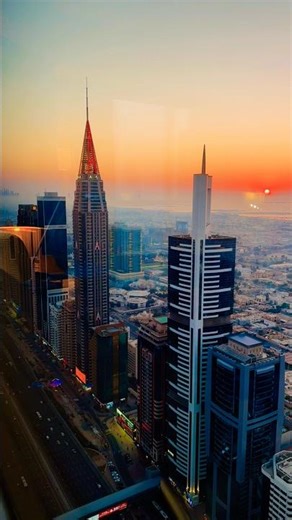 Sunset Views from the World’s Tallest Hotel & Burj Khalifa 🌇✨