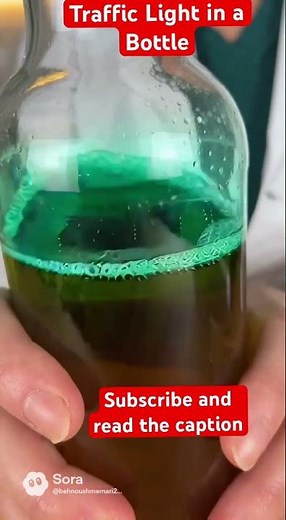 Traffic Light in a Bottle: Color-Changing Chemistry!