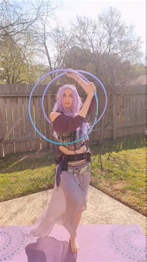 Fairy hoop dance ✨️🫶 #doublehoops #fairy #fantasy #hulahoop #circus