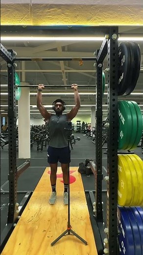 Military Press (Overhead Press)