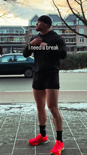 JEROEN STRUIJLAART | Yeaaa what is a break, Right?🫱🏼‍🫲🏽 - - cleannutrion JEROENGOUD #hybrid #lifting #ultra #bench #squat | Instagram