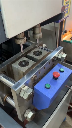 Factory Mein Peene Ka Paani Kaise Banta Hai? 💧 | Packaged Drinking Water Process #shorts