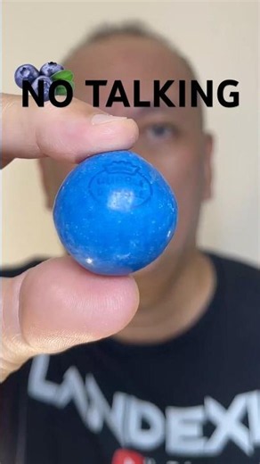👂ASMR DUBBLE BUBBLE JUMBO SIZE GUMBALL CANDY BLUEBERRY FLAVOR EATING SOUNDS👂#shorts #asmr