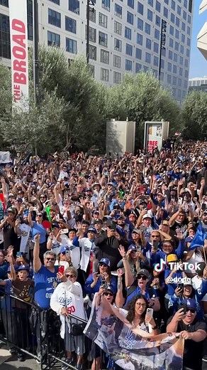 Dodger Fans Shine at World Series Parade 2025