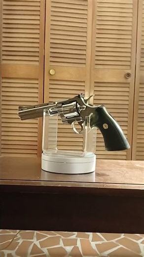 Colt python vintage of 1983